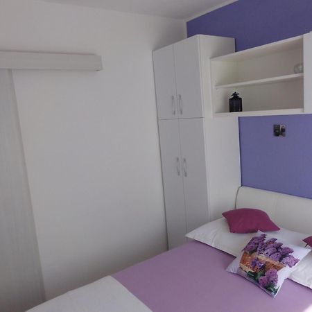 Apartments Babaja Trogir Oda fotoğraf